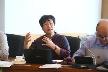 Chung khảo Nhân tài Đất Việt: Giám khảo “soi” sản phẩm, thí sinh “mướt mồ hôi”