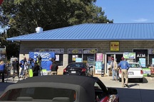 Chủ nhân giải độc đắc lớn nhất nước Mỹ cuối cùng cũng đi nhận thưởng