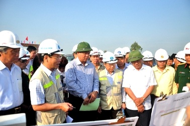 Bộ trưởng Thăng: Đường cao tốc không phải nơi "xí phần", "thử việc"