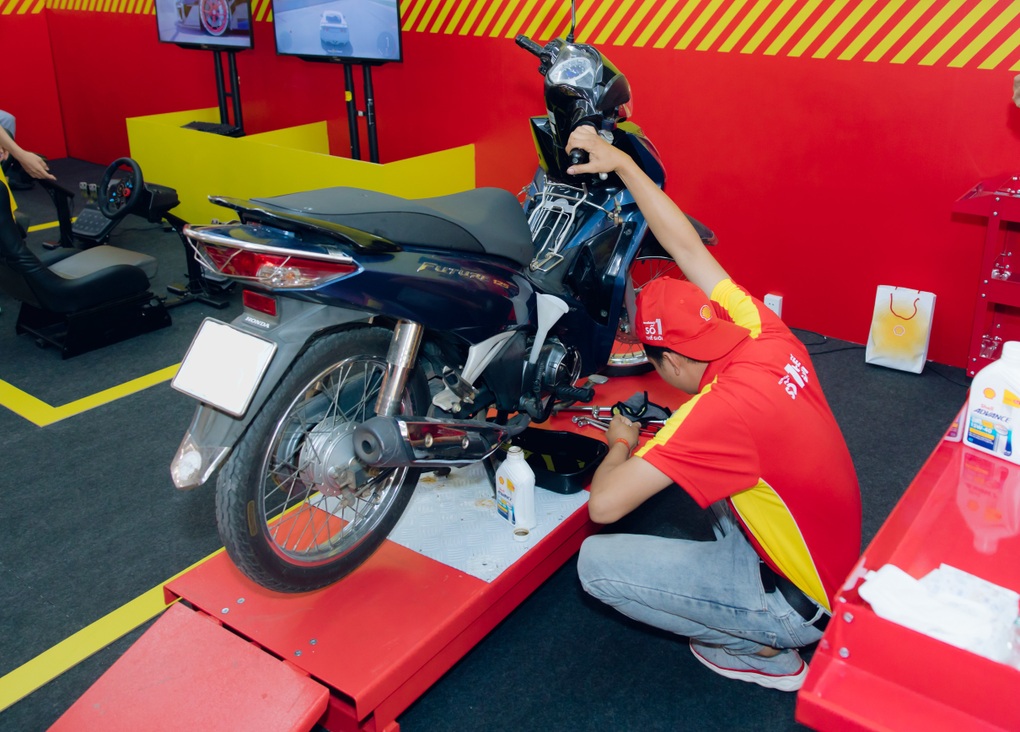 Shell và nỗ lực đồng hành cùng cộng đồng thợ máy - 3 Shell và nỗ lực đồng hành cùng cộng đồng thợ máy - 3