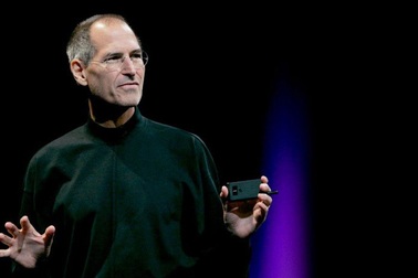 Chỉ bằng 2 câu nói, Steve Jobs đã đưa ra lời khuyên đắt giá tuyển người tài