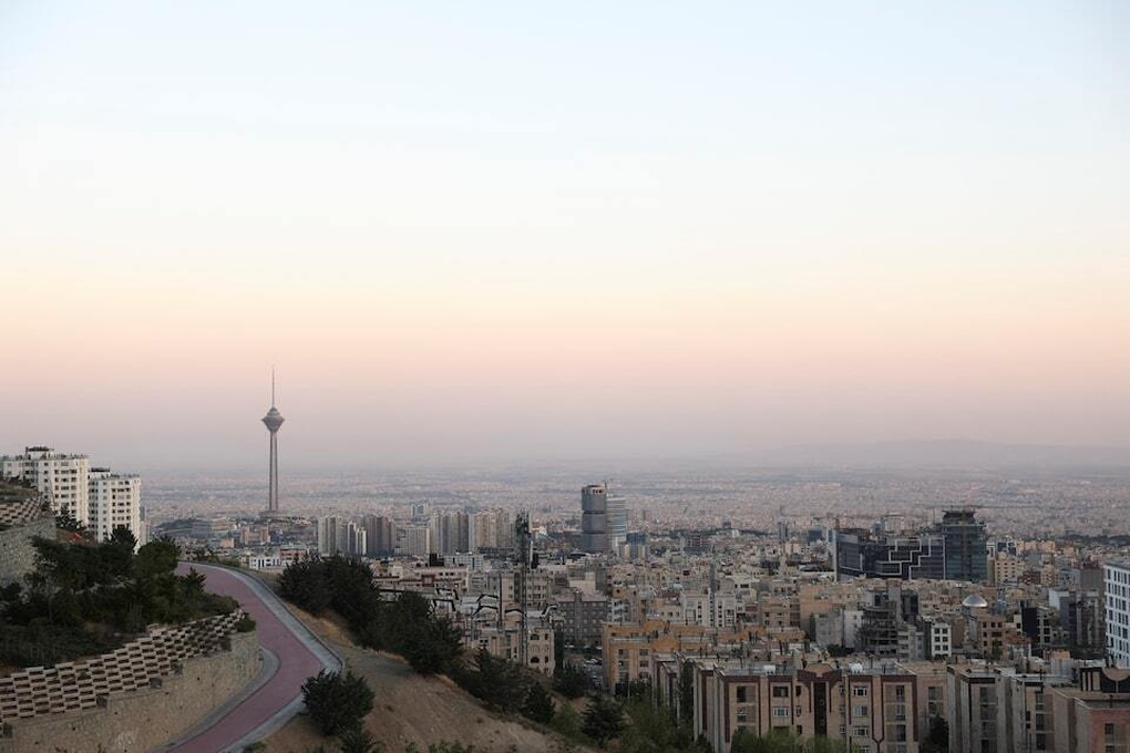 Khoản đầu tư 300 tỷ USD sẽ chảy vào Iran sau thỏa thuận hòa bình với Mỹ? - 1