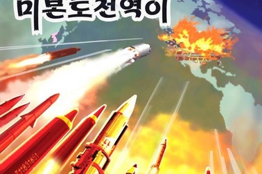 Triều Tiên đăng tranh tuyên truyền dội "mưa" tên lửa vào Mỹ