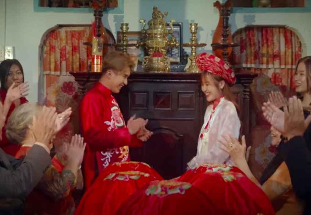 Chủ nhân hit Tòng phu choáng vì cát-xê tăng, cuộc sống thay đổi - 1 Chủ nhân hit Tòng phu choáng vì cát-xê tăng, cuộc sống thay đổi - 1