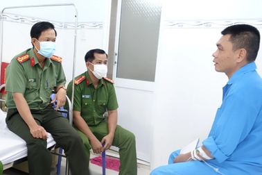 Bắt giam nhóm đối tượng vây đánh trọng thương thiếu tá công an