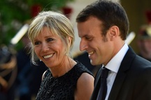 Chuyện tình của ứng viên tổng thống Pháp kém vợ 24 tuổi