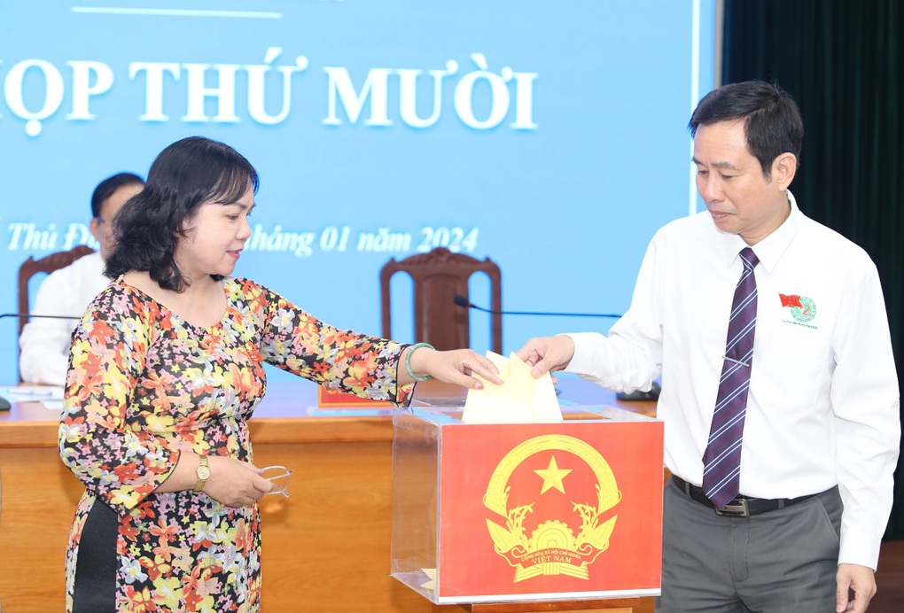 Phó Chánh Văn phòng UBND TPHCM làm Phó Chủ tịch UBND TP Thủ Đức - 2 Phó Chánh Văn phòng UBND TPHCM làm Phó Chủ tịch UBND TP Thủ Đức - 2