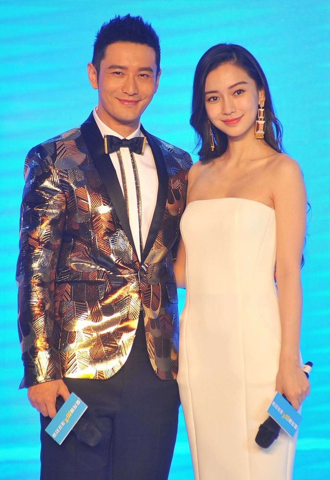 Biểu hiện gây chú ý của Huỳnh Hiểu Minh khi lộ diện sau thông báo ly hôn - 4 Biểu hiện gây chú ý của Huỳnh Hiểu Minh khi lộ diện sau thông báo ly hôn - 4