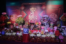 Khởi sắc sau dịch, đông đảo nghệ sĩ TPHCM dự ngày giỗ Tổ Sân khấu