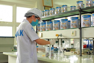 Vinamilk sẽ tiêu thụ trên 4 tỷ sản phẩm trong năm 2012