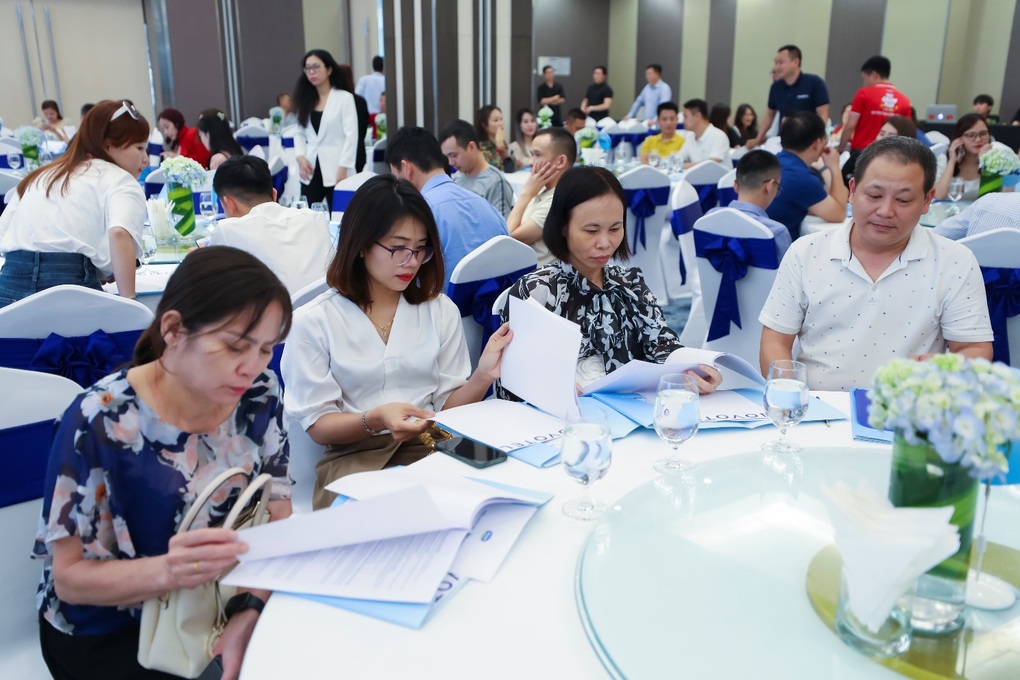 Tham vọng của Vinamilk khi hợp tác chiến lược với các cửa hàng Mẹ và Bé - 3 Tham vọng của Vinamilk khi hợp tác chiến lược với các cửa hàng Mẹ và Bé - 3
