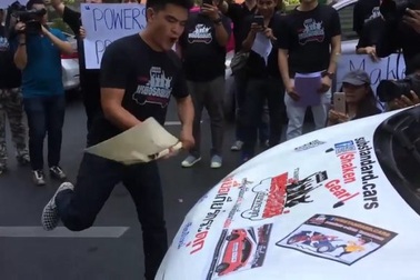 Hàng trăm chủ xe tại Thái Lan khởi kiện Ford