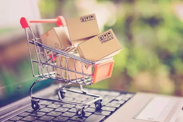 Chàng trai viết ứng dụng "săn sale" đặc biệt dành tặng bạn gái