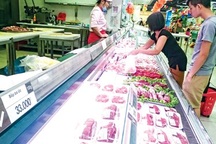 Thịt ngoại “chiếm” thị trường nội
