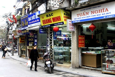 Doanh nghiệp vàng "biến tướng" để "sống sót"