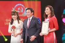 Nữ sinh trường báo xinh xắn là tác giả trẻ tuổi xuất sắc tại Giải Búa liềm vàng 2018