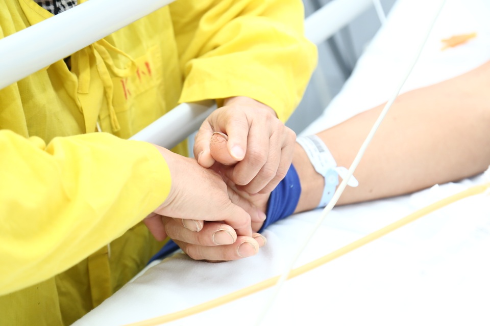 Khẩn cấp: Người đàn ông 46 tuổi sẽ chết vì thiếu nhóm máu hiếm để truyền - 2 Khẩn cấp: Người đàn ông 46 tuổi sẽ chết vì thiếu nhóm máu hiếm để truyền - 2