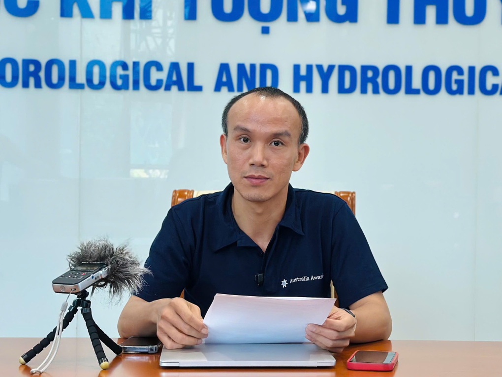 Vì sao bão Bualoi quần thảo suốt hơn 12 tiếng kèm lốc xoáy kinh hoàng? - 1 Vì sao bão Bualoi quần thảo suốt hơn 12 tiếng kèm lốc xoáy kinh hoàng? - 1