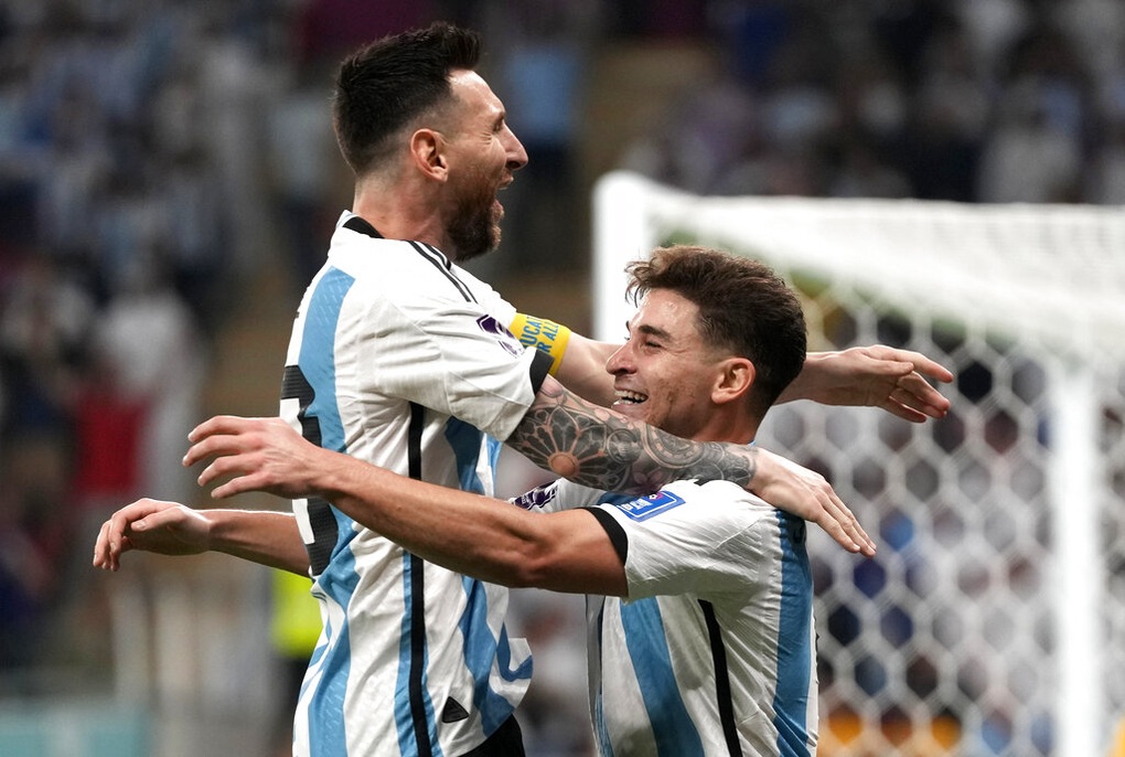 Messi tỏa sáng, Argentina đánh bại Australia và tiến vào tứ kết - 1 Messi tỏa sáng, Argentina đánh bại Australia và tiến vào tứ kết - 1