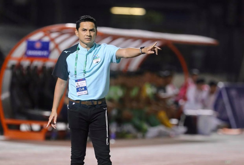 HA Gia Lai thua Sài Gòn FC trong ngày HLV Kiatisuk ra mắt - 7 HA Gia Lai thua Sài Gòn FC trong ngày HLV Kiatisuk ra mắt - 7