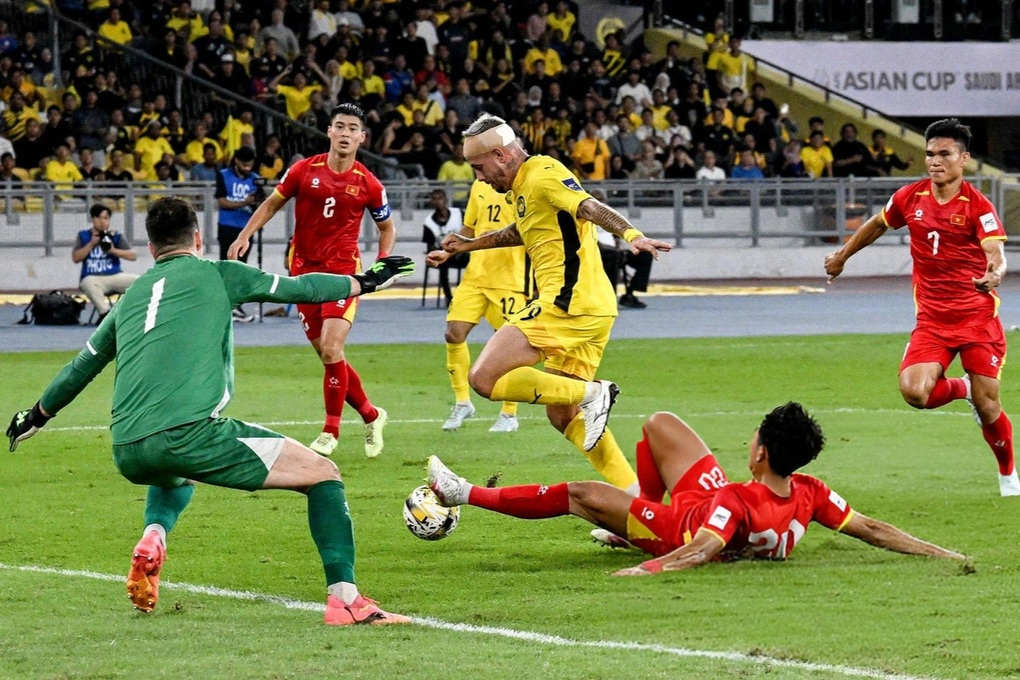 Đội nhà có thể bị FIFA cấm vận, báo Malaysia đưa ra phản ứng - 2 Đội nhà có thể bị FIFA cấm vận, báo Malaysia đưa ra phản ứng - 2
