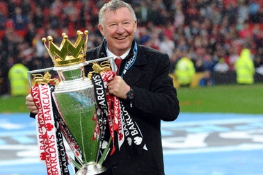 Alex Ferguson nhỏ lệ trong lễ đăng quang của MU