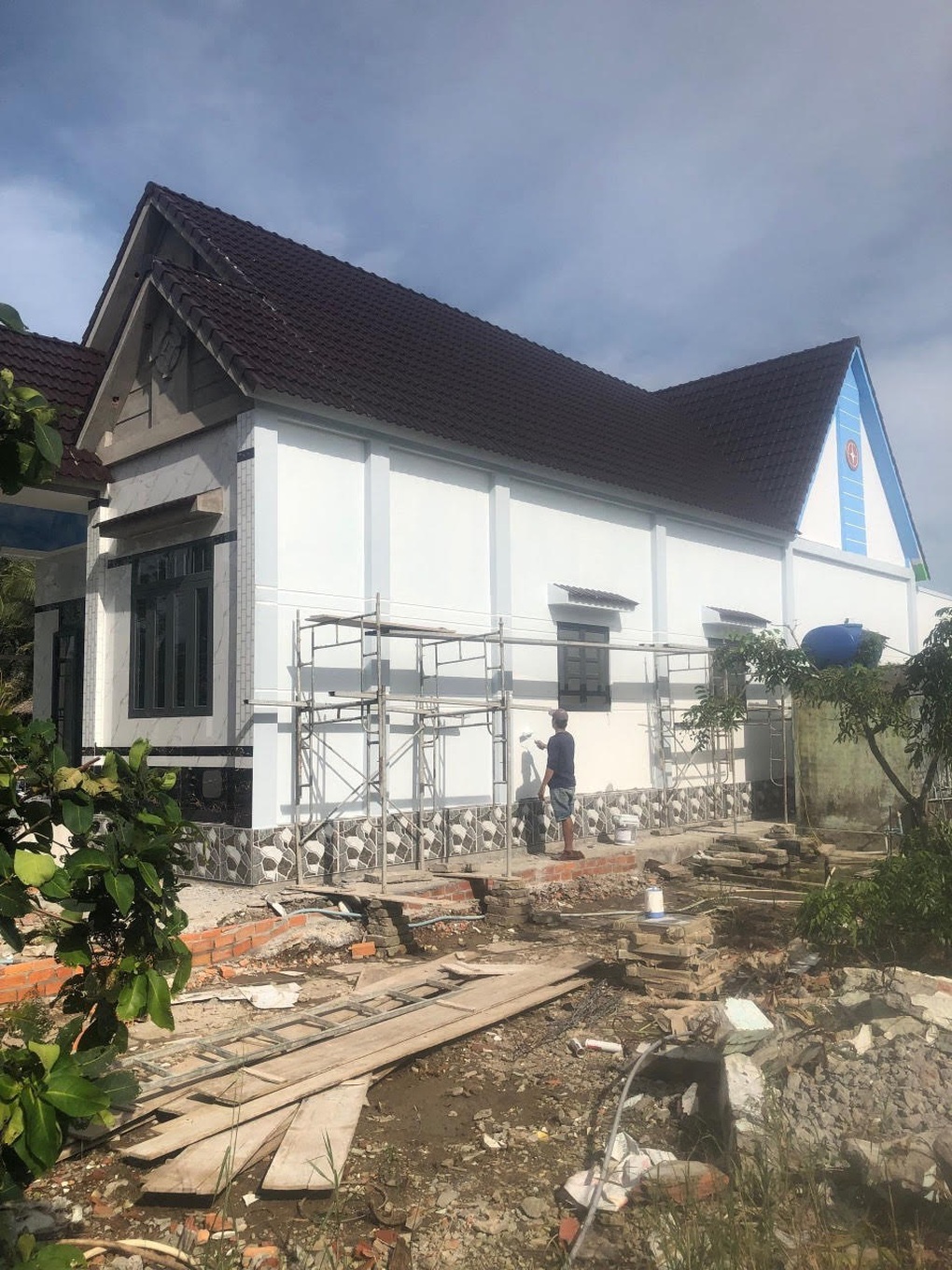 Phan Ngọc Hân xây nhà cho bố mẹ, hé lộ cuộc sống sau biến cố - 3 Phan Ngọc Hân xây nhà cho bố mẹ, hé lộ cuộc sống sau biến cố - 3