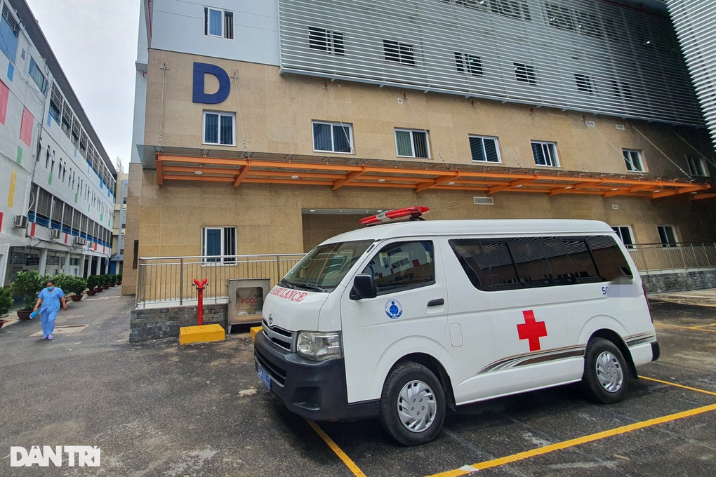 Chủ tịch TPHCM chỉ đạo điều tra vụ trẻ tử vong vì ngộ độc bánh su kem - 1 Chủ tịch TPHCM chỉ đạo điều tra vụ trẻ tử vong vì ngộ độc bánh su kem - 1