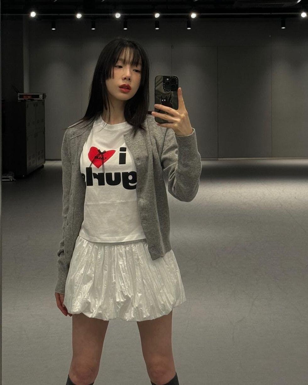 ຖອດລະຫັດແບບຊຸດຜັກບົ້ງທີ່ເປັນເອກະລັກສະເພາະທີ່ນາງເທບເທວາມັກ - 12 Giải mã kiểu váy bí ngô độc đáo được Hoa hậu Thùy Tiên yêu thích - 12