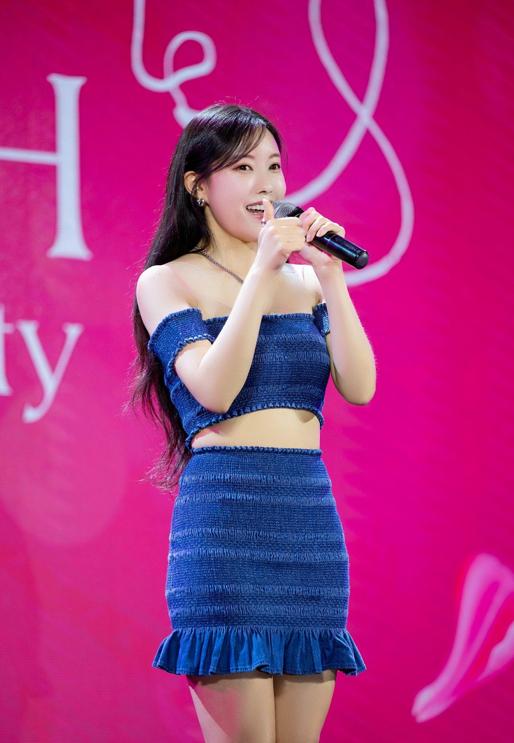 Hyomin của nhóm T-ara tự tin nói tiếng Việt với khán giả - 4 Hyomin của nhóm T-ara tự tin nói tiếng Việt với khán giả - 4