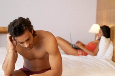 Những ông chồng âm thầm chữa bệnh... “yếu”