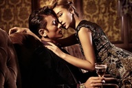 Phát hiện động trời về người tình bí mật của sếp ở công ty