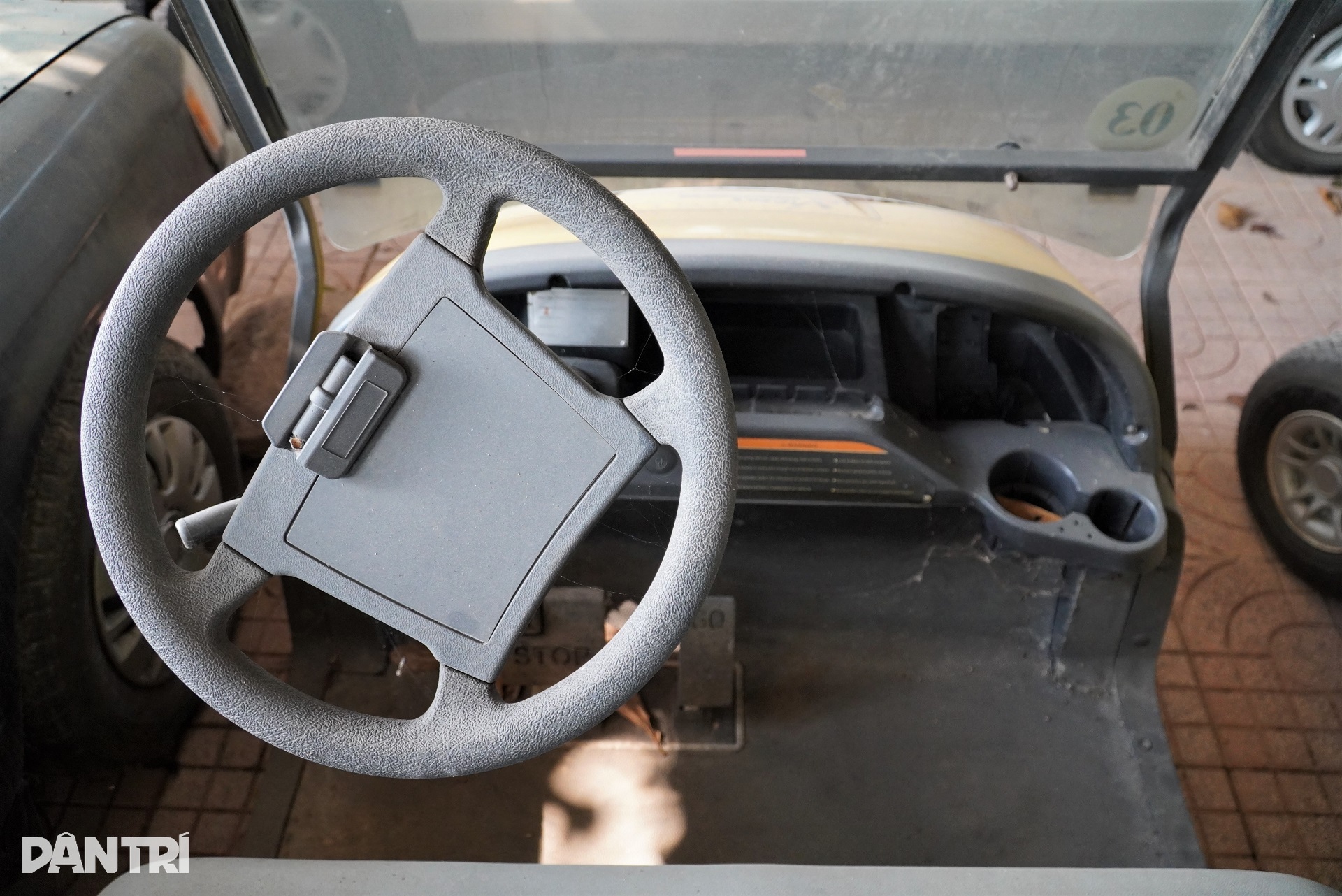 Dàn xe điện tiền tỷ nằm phủ bụi suốt 5 năm ở Khu di tích Ngã ba Đồng Lộc - 8