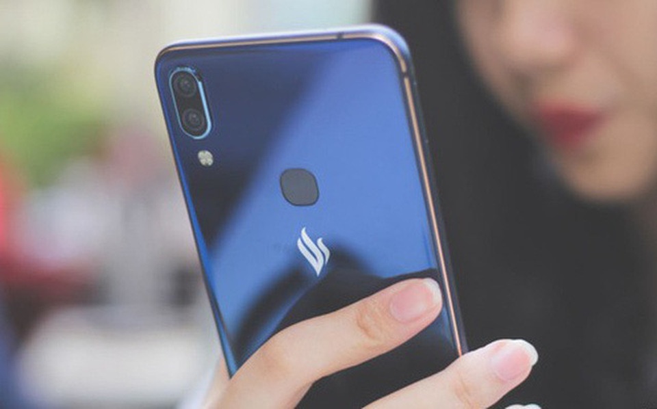 Gần 70% smartphone chính hãng ở Việt Nam thuộc phân khúc dưới 5 triệu - 1 Gần 70% smartphone chính hãng ở Việt Nam thuộc phân khúc dưới 5 triệu - 1