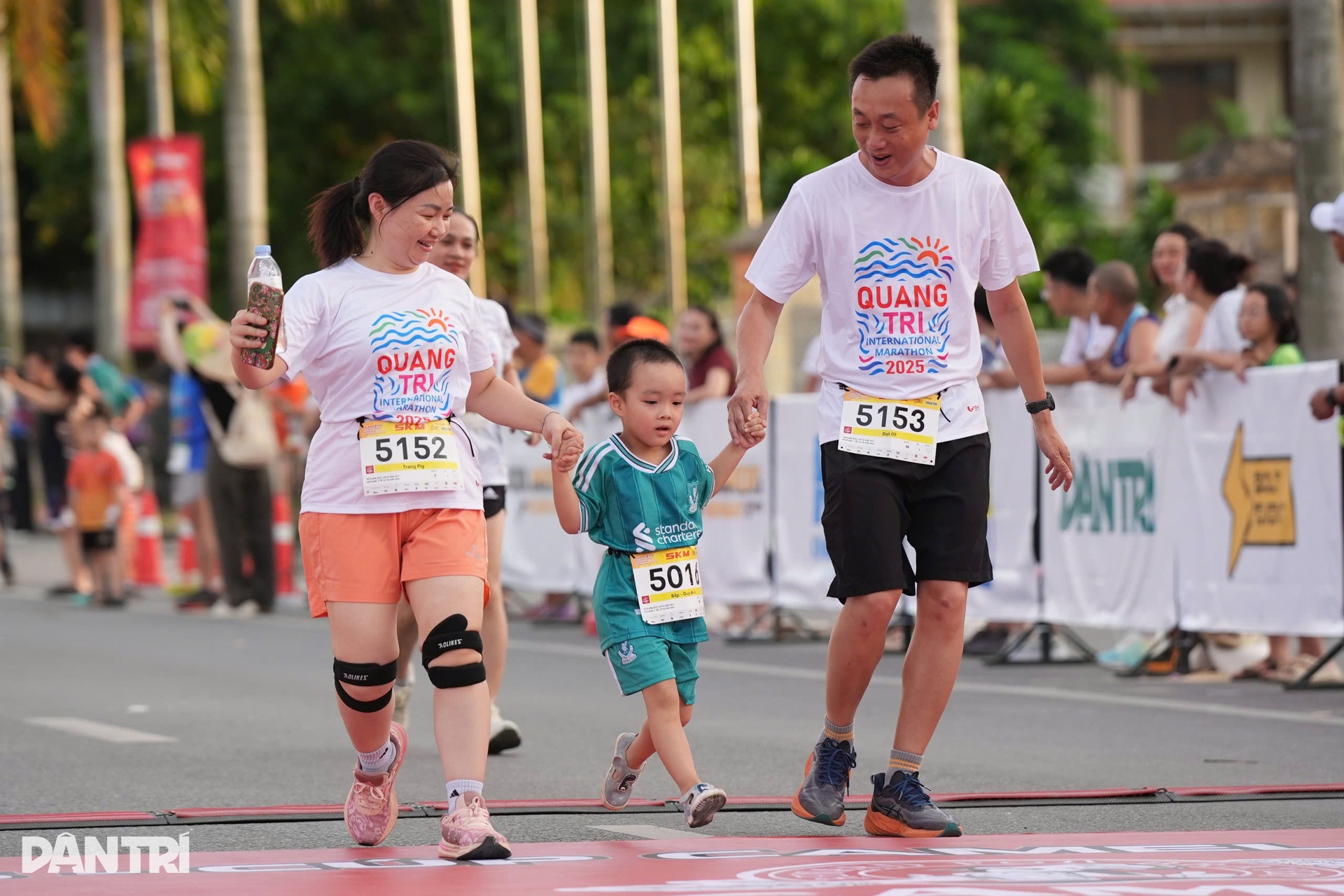 Khoảnh khắc ấn tượng, chạm cảm xúc cùng Quảng Trị International Marathon - 11