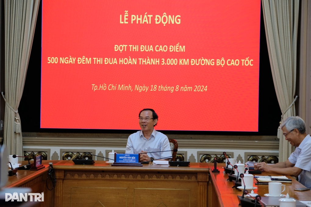 Bí thư Nguyễn Văn Nên: TPHCM cùng cả nước quyết hoàn thành 3.000km cao tốc - 1 Bí thư Nguyễn Văn Nên: TPHCM cùng cả nước quyết hoàn thành 3.000km cao tốc - 1
