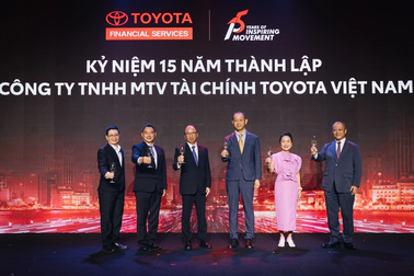 Công ty tài chính Toyota Việt Nam đánh dấu 15 năm chuyển động và đổi mới