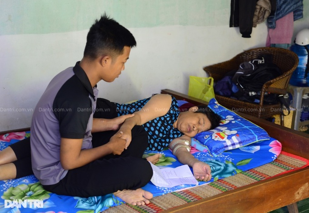 Chồng đột quỵ qua đời khi cố gắng làm việc kiếm tiền chữa bệnh cho vợ con - 1 Chồng đột quỵ qua đời khi cố gắng làm việc kiếm tiền chữa bệnh cho vợ con - 1