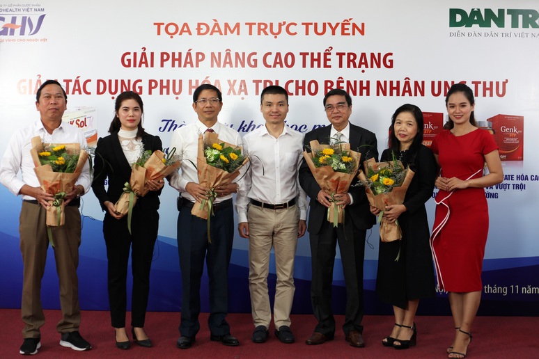 Tọa đàm trực tuyến: Giải pháp nâng cao thể trạng, giảm tác dụng phụ của hóa xạ trị cho bệnh nhân ung thư