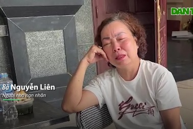 Gia đình nạn nhân bật khóc nhận dạng thi thể vụ lật tàu Hạ Long