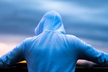 Tâm sự của chàng trai lừa dối bạn gái, có quan hệ với cả nam lẫn nữ