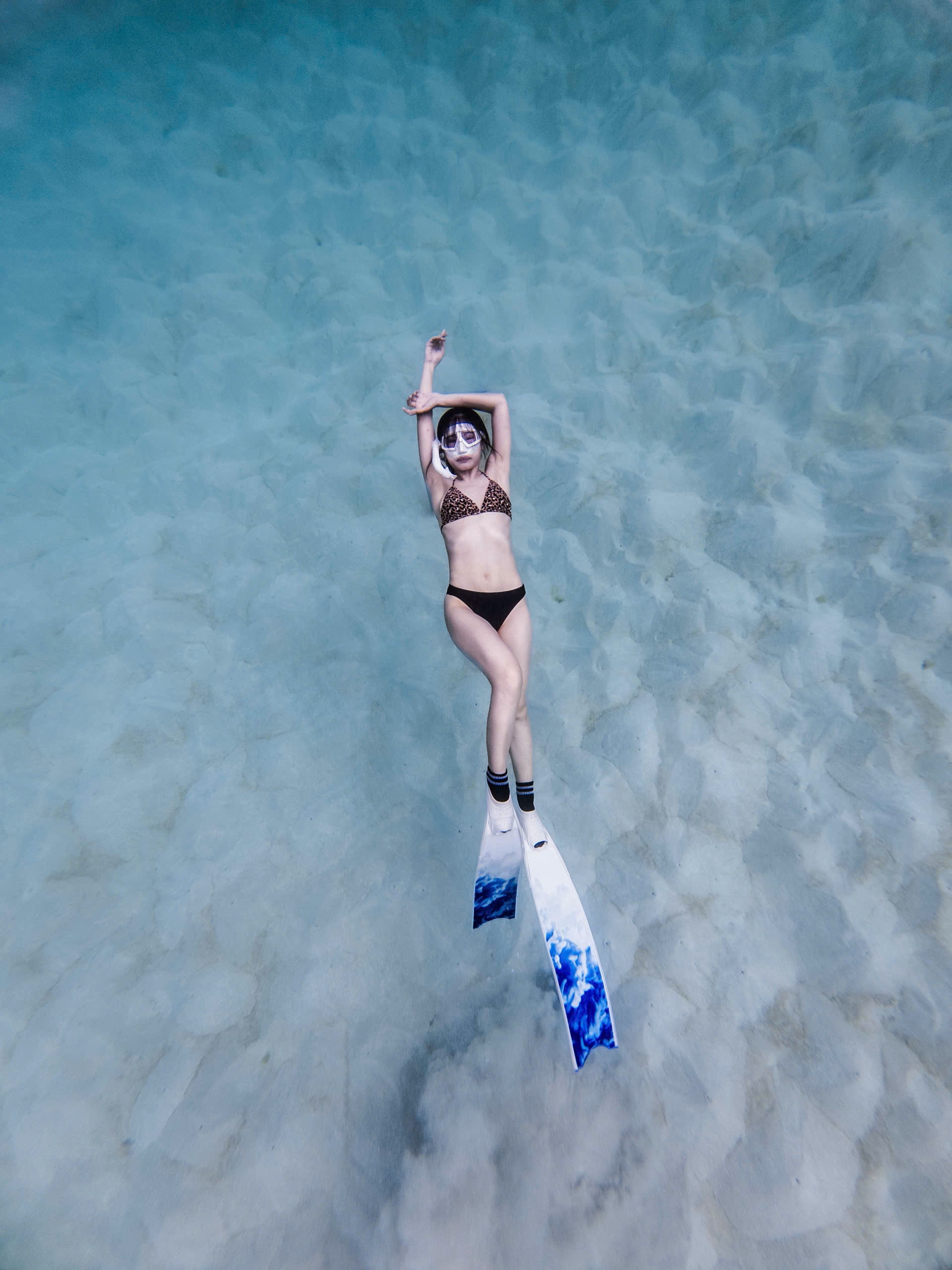 Không cần đi Maldives, khách đổ dồn về Phú Quý lặn biển vì đẹp siêu thực - 6