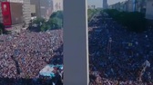 Người dân Argentina cuông nhiệt ăn mừng chức vô địch World Cup