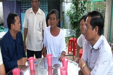 Vụ 3 mẹ con chết thảm dưới cần cẩu: Bắt khẩn cấp tài xế