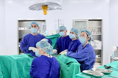Làm chủ kỹ thuật nội soi chuyên sâu, Vinmec Hạ Long xử lý thành công ca sa sinh dục phức tạp