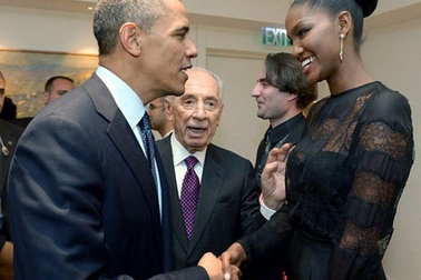 Hoa hậu Israel kể chuyện gặp ông chủ Nhà Trắng