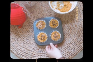 Công thức làm bánh muffin yến mạch cực dễ (Video: Nguyễn Cẩm Nhung).