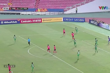 Thủ thành U23 Saudi Arabia cứu thua xuất sắc ở phút 58