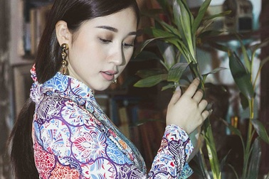 Á hậu điện ảnh Xuân Quỳnh khoe sắc đầu xuân