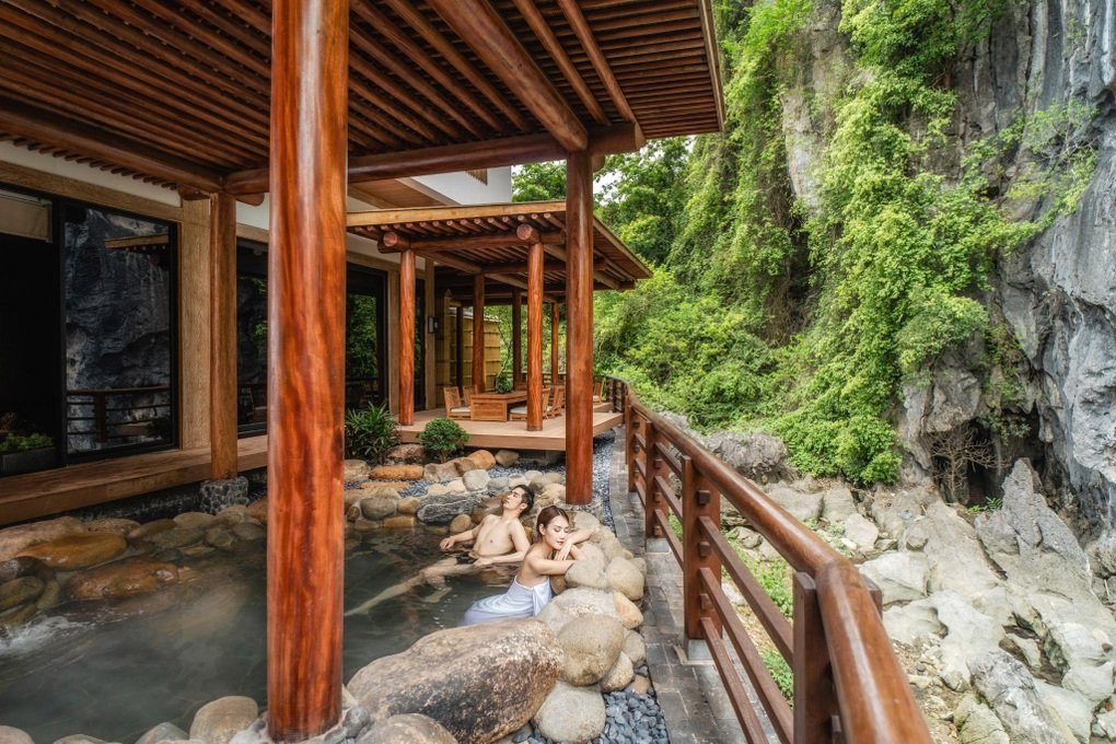 Yama Villa: Phong cách nghỉ dưỡng tắm onsen mới tại Quảng Ninh - 4 Yama Villa: Phong cách nghỉ dưỡng tắm onsen mới tại Quảng Ninh - 4